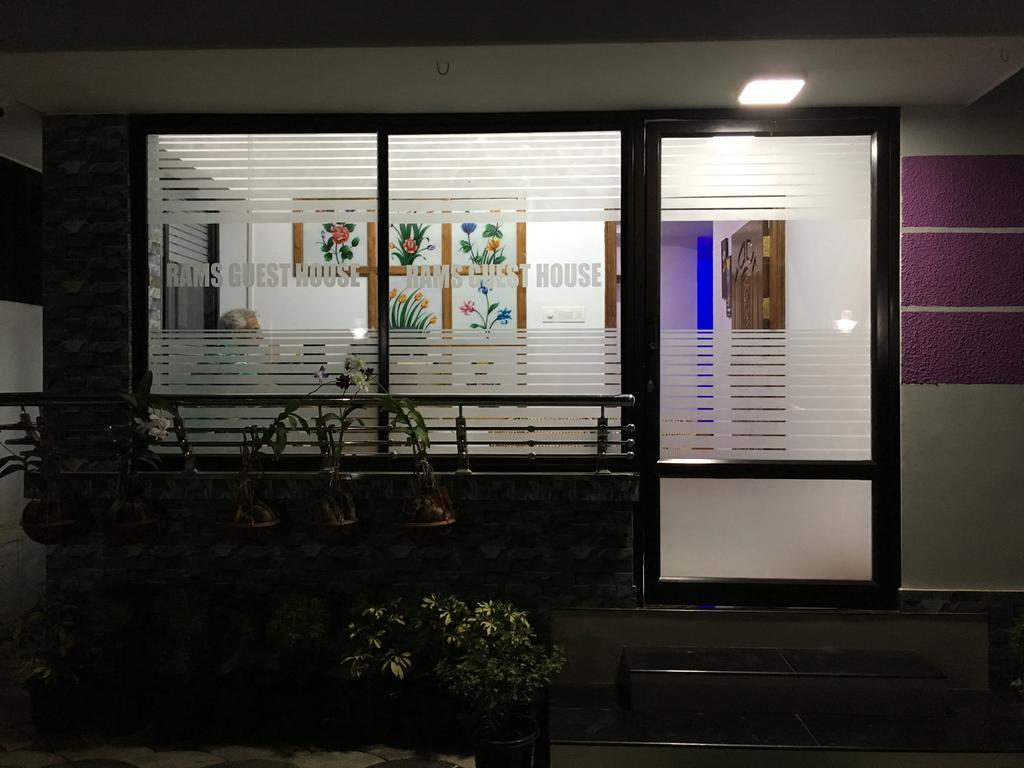 Rams Guest House Near Lulu Mall Thiruvananthapuram Exterior foto