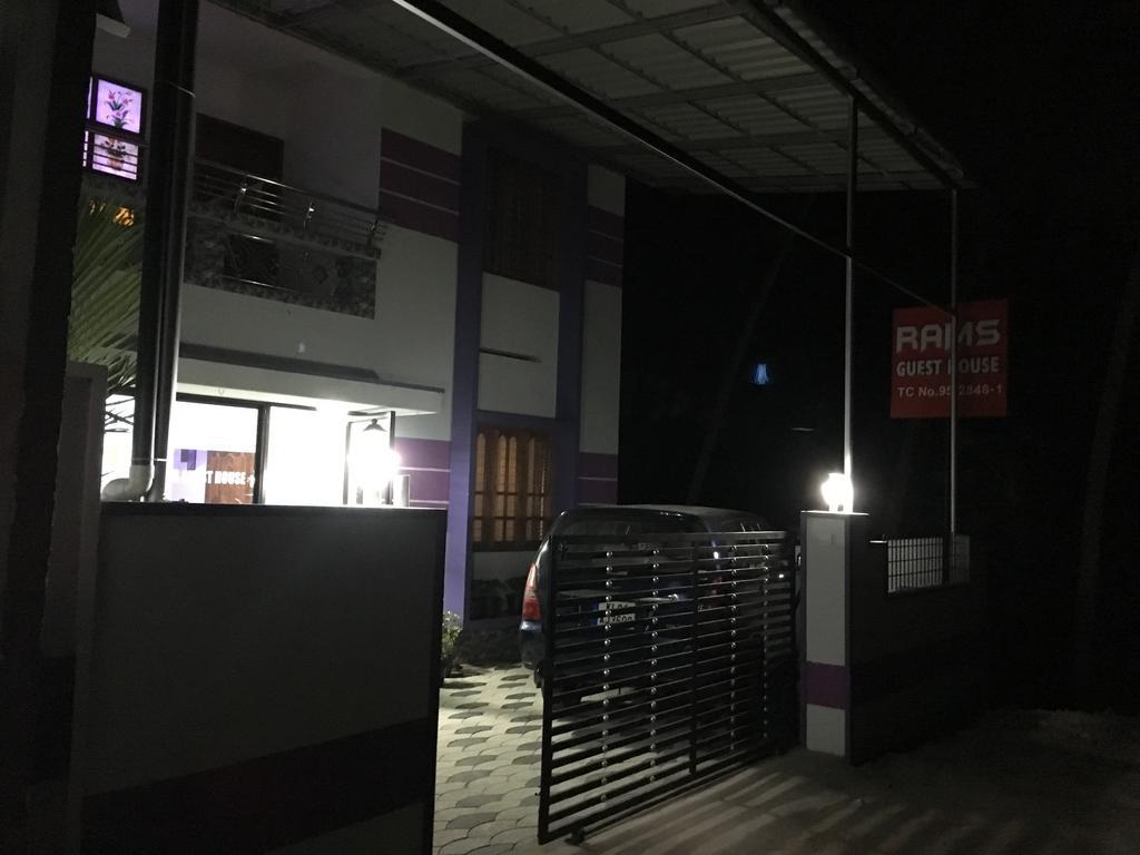 Rams Guest House Near Lulu Mall Thiruvananthapuram Exterior foto